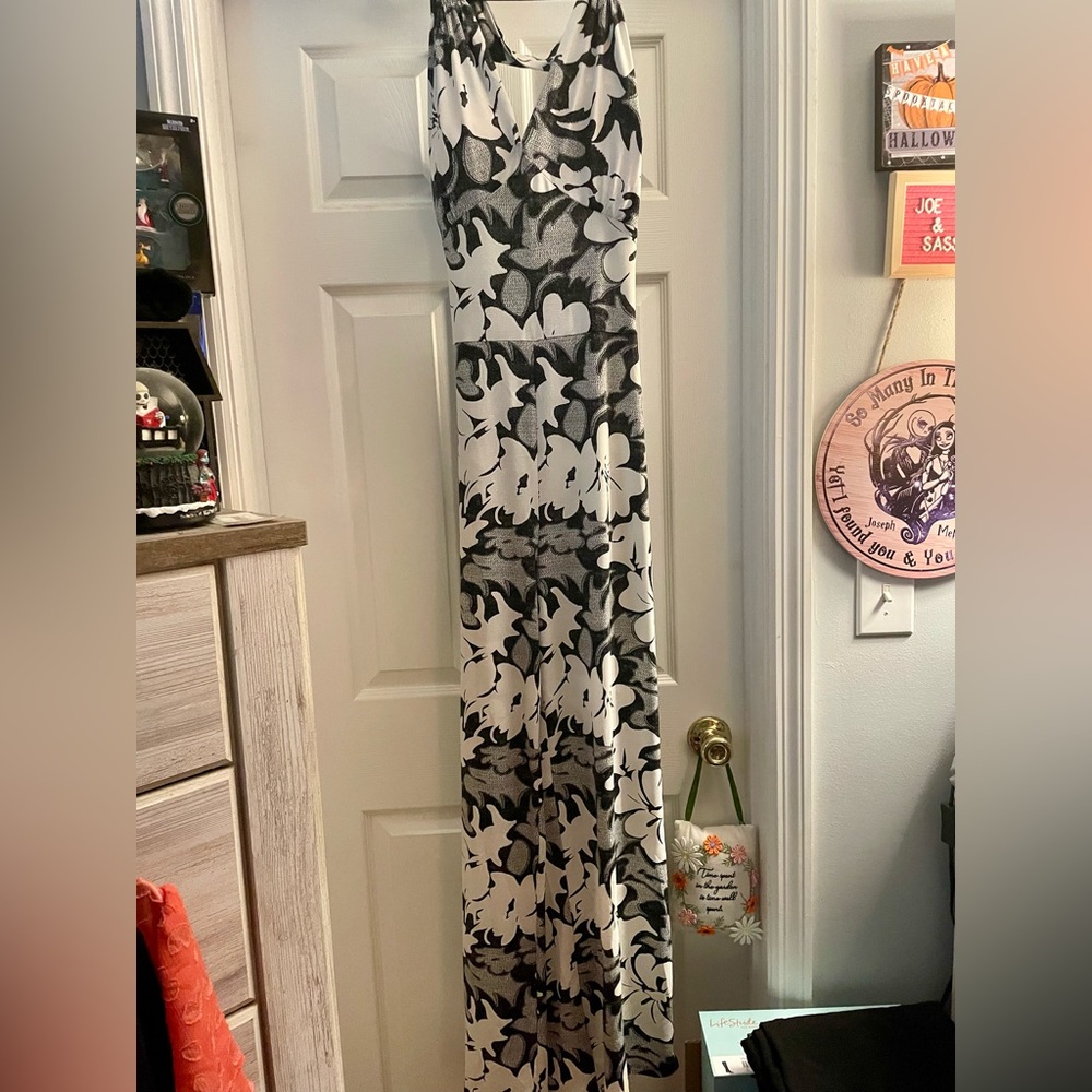 Black and White Floral jumper